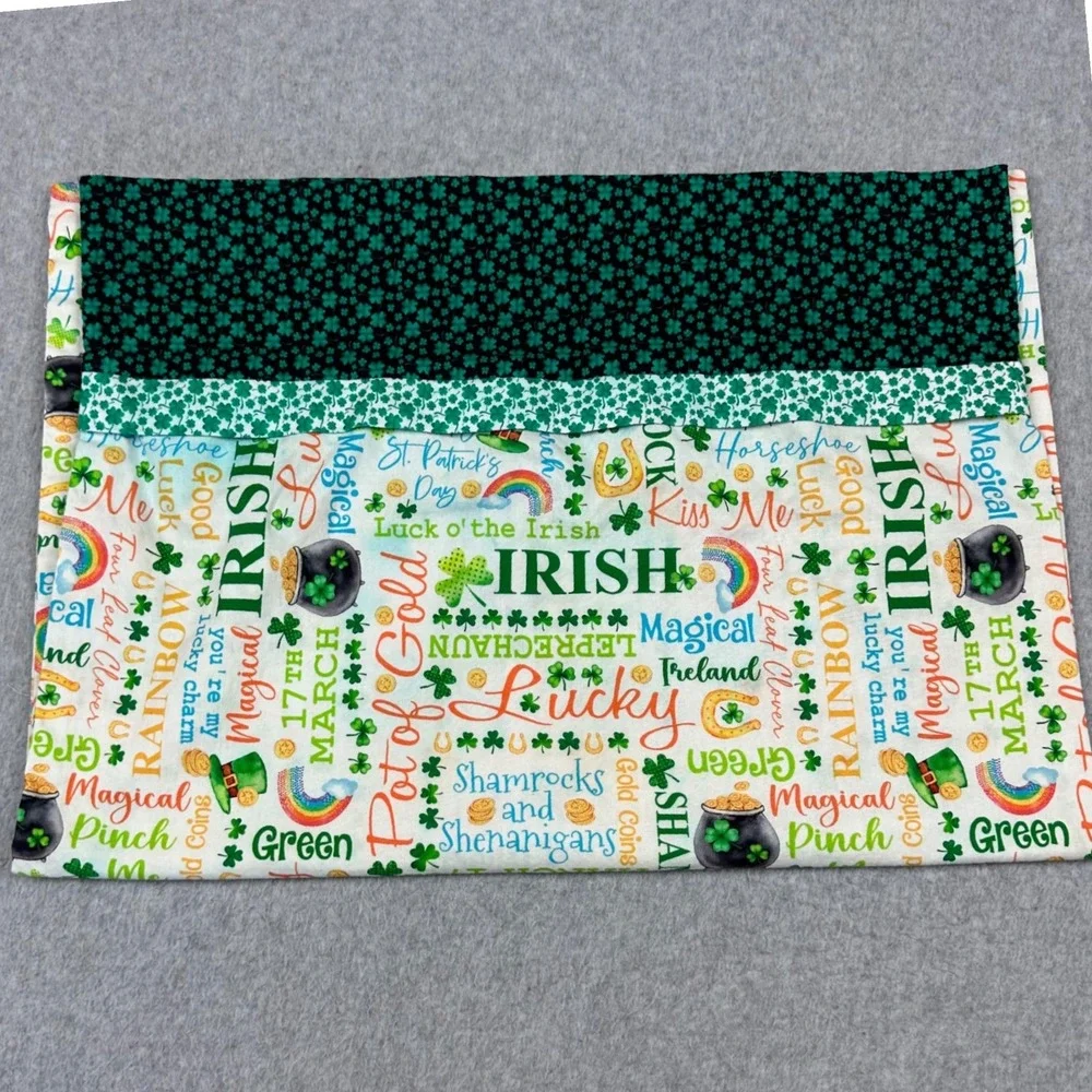 St Patricks Day Irish Shamrock Pot of Gold Pillowcase Green White Standard Size
